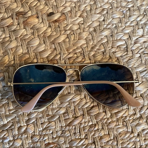 Women’s Ray Ban Brown Gradient Gold Framed Aviator Sunglasses - Picture 2 of 4